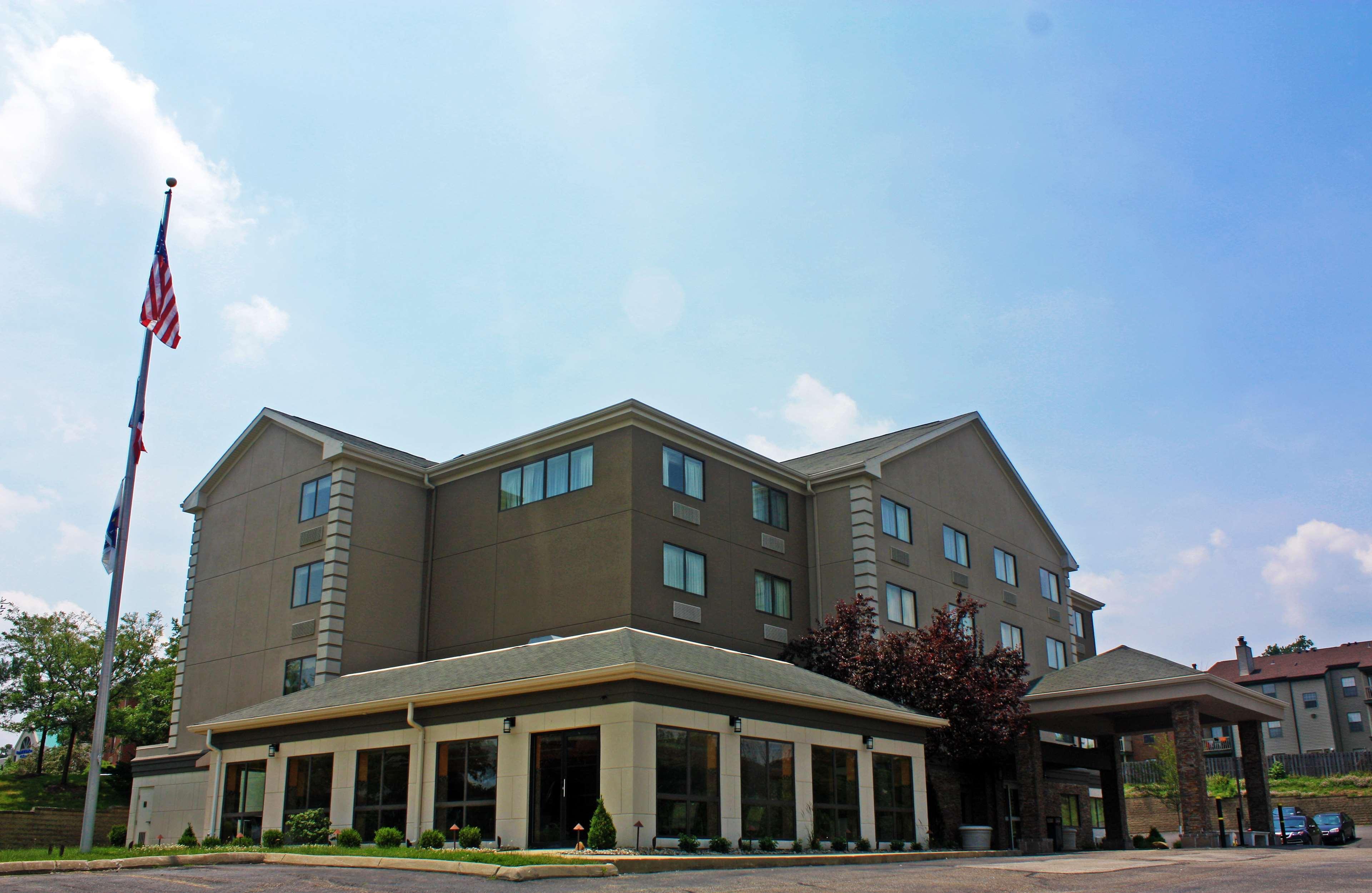 Comfort Inn & Suites Copley Akron Esterno foto