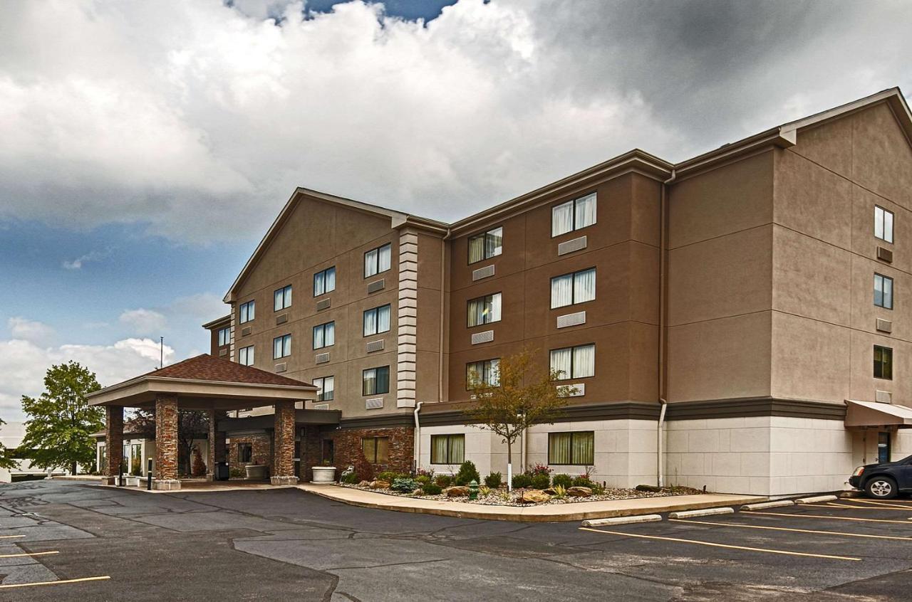 Comfort Inn & Suites Copley Akron Esterno foto