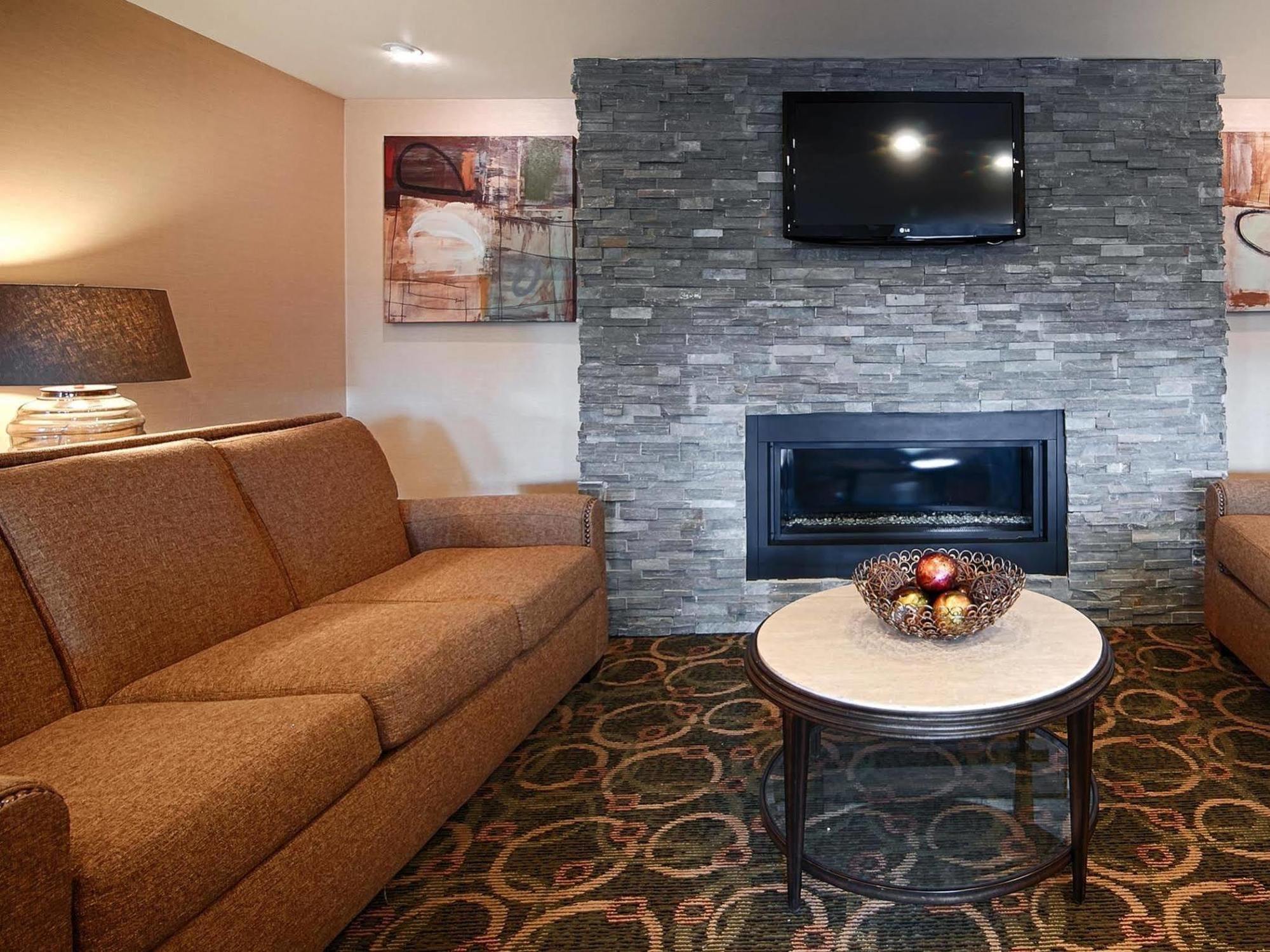 Comfort Inn & Suites Copley Akron Esterno foto